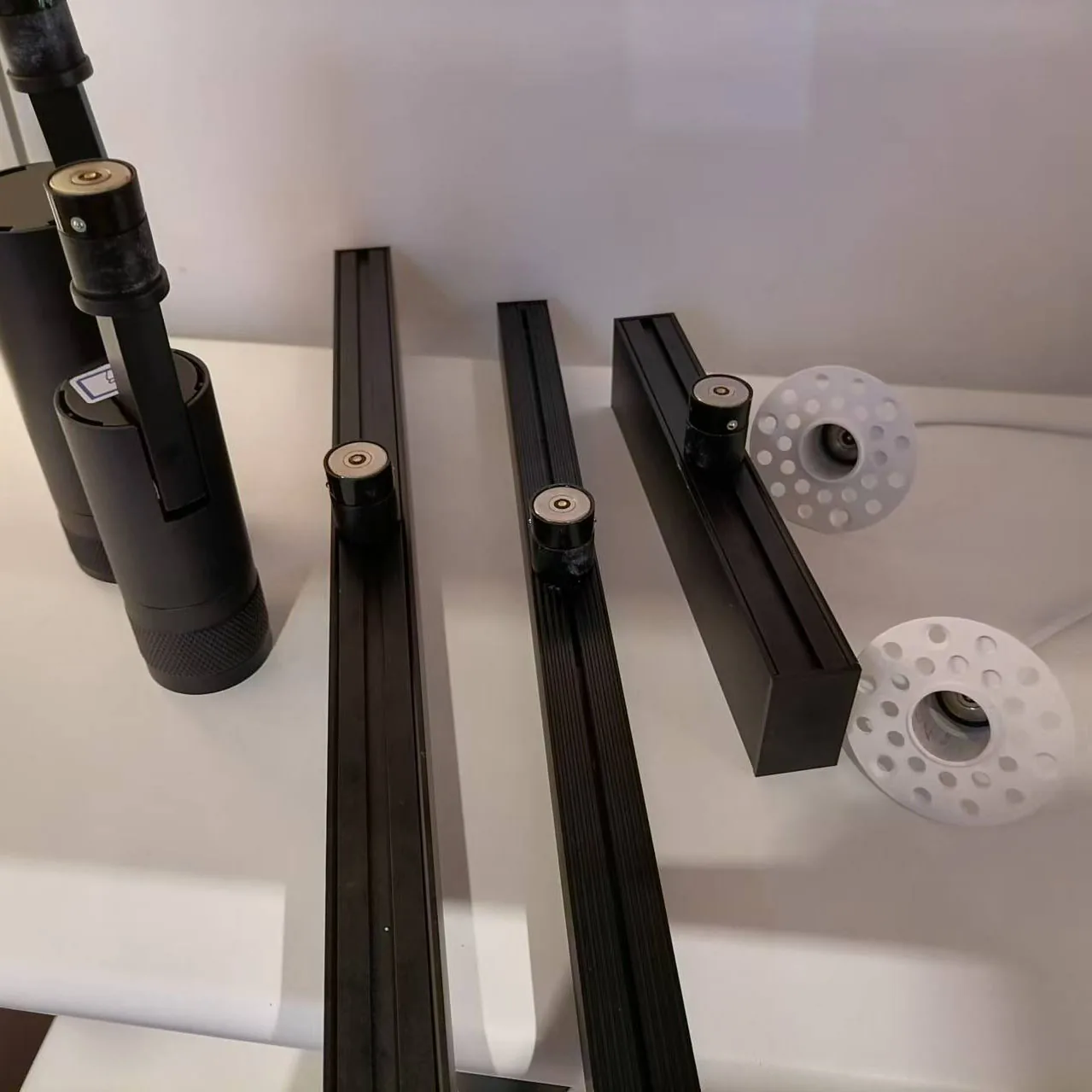 A New Dimension in Magnetic Connectivity
