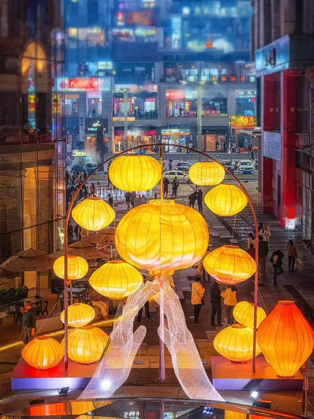 Innovative Lighting Techniques for Mall Spring Festival Displays