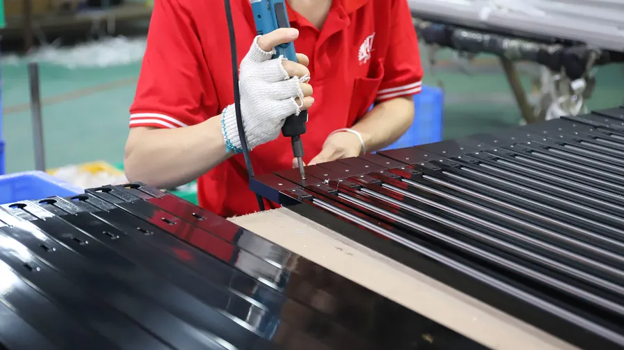 Jin Haotai trimming die